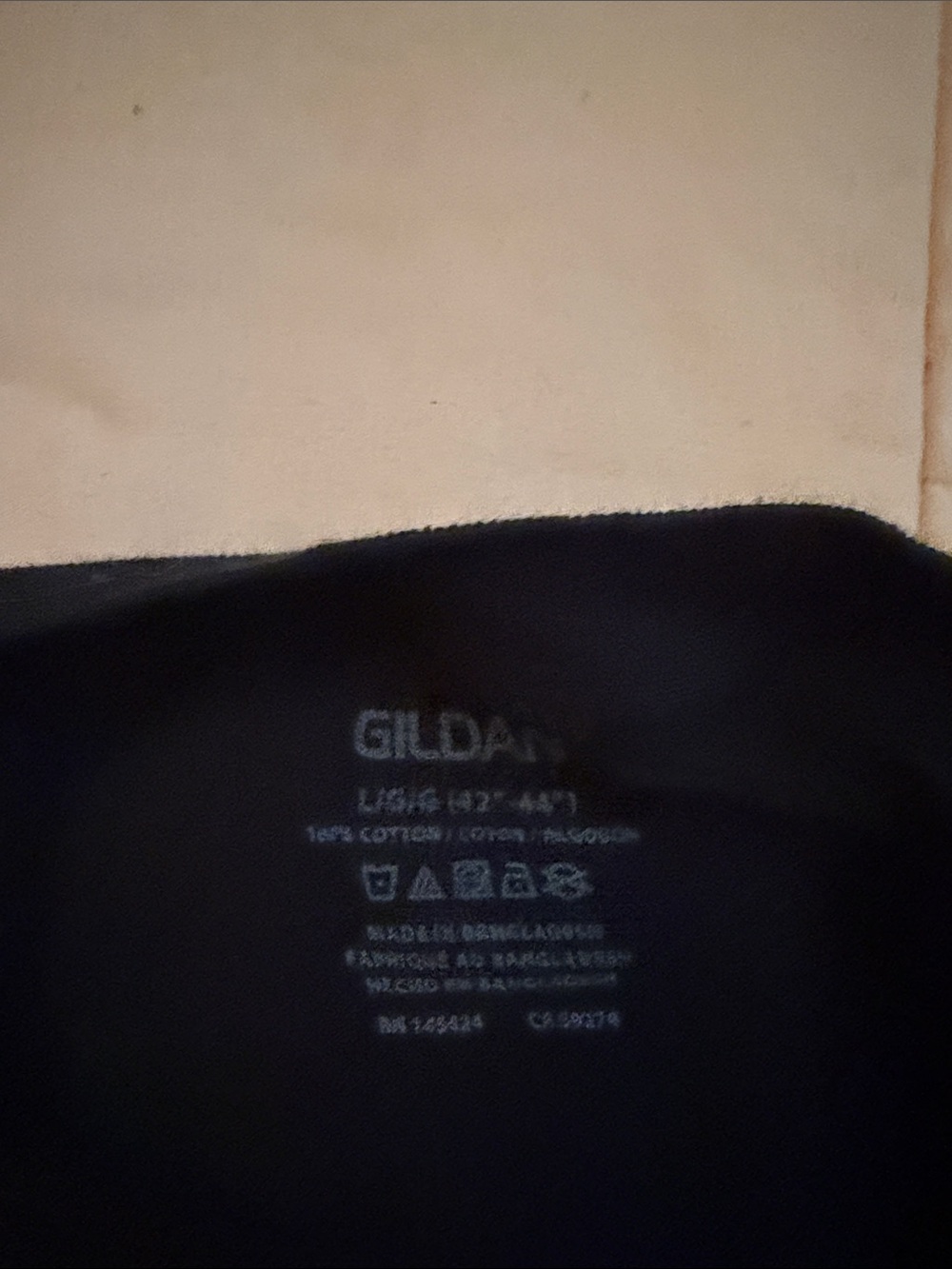 Handmade bleached tee - Picture 3 of 3